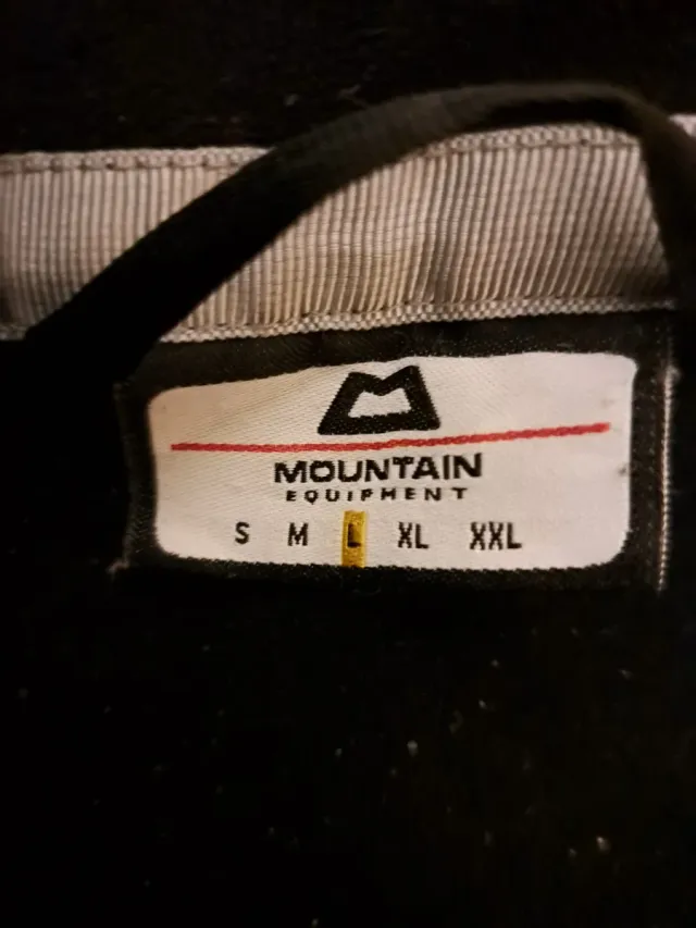 Chaqueta Mountain Equipment Azul