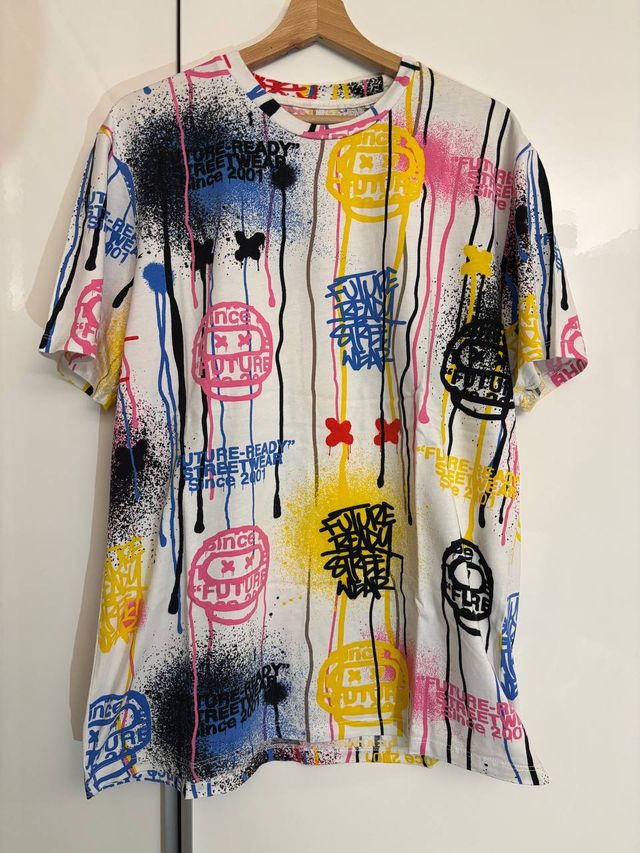 T-shirt Bershka Graffiti Multicolor