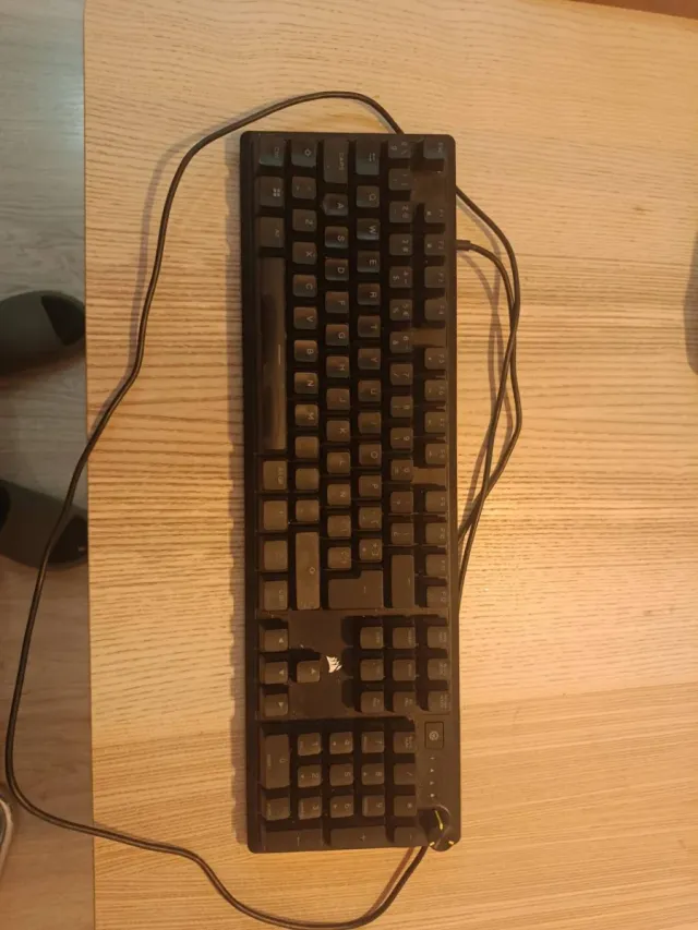 Teclado Gaming Corsair K70 RGB CORE Negro