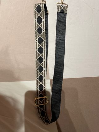 Correa de bolso con diseño geométrico