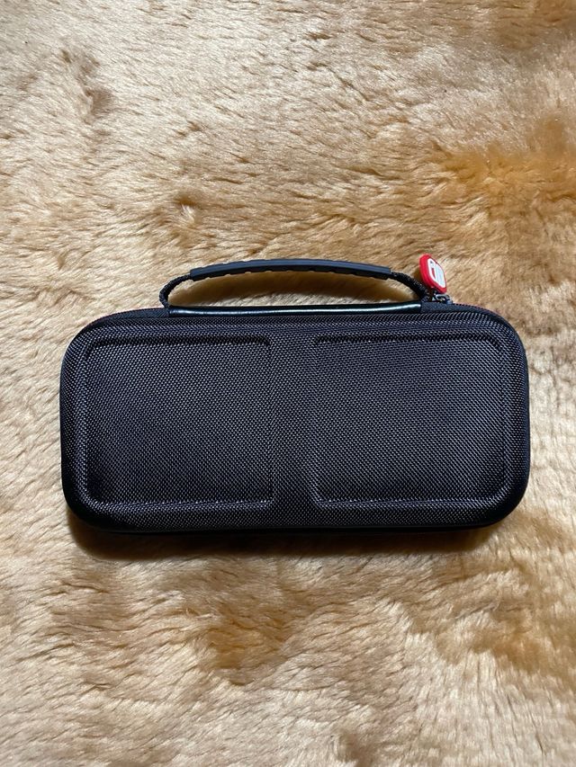 Funda rígida oficial Nintendo Switch