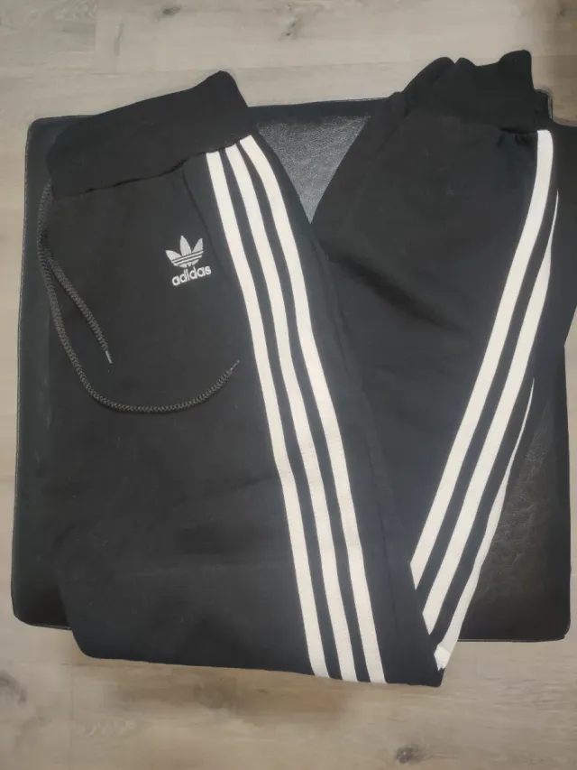 Pantalón Adidas Negro Rayas Blancas
