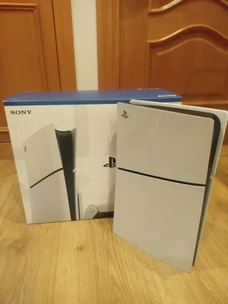 PlayStation 5 PS5 Sony Blanca y Negra