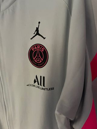 Chaqueta Jordan PSG Gris y Rosa