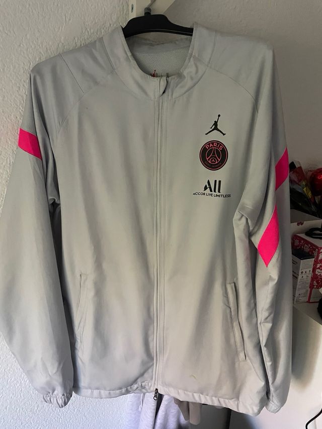 Chaqueta Jordan PSG Gris y Rosa