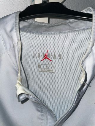 Chaqueta Jordan PSG Gris y Rosa