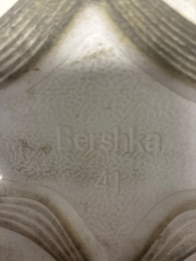 Zapatillas blancas plataforma perlas