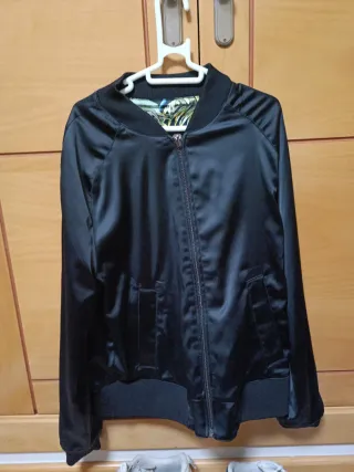 Bomber estampado floral reversible