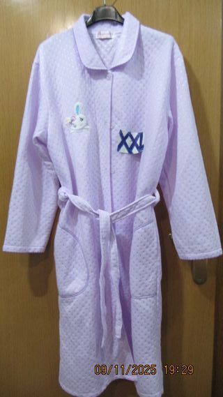 Bata de casa XXL, pantalones y blusas/camisetas,