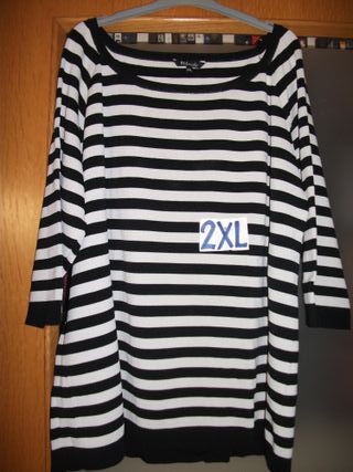 Bata de casa XXL, pantalones y blusas/camisetas,