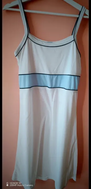 Vestido deportivo tirantes. Talla M. Marca Bethel