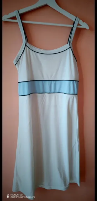 Vestido deportivo tirantes. Talla M. Marca Bethel