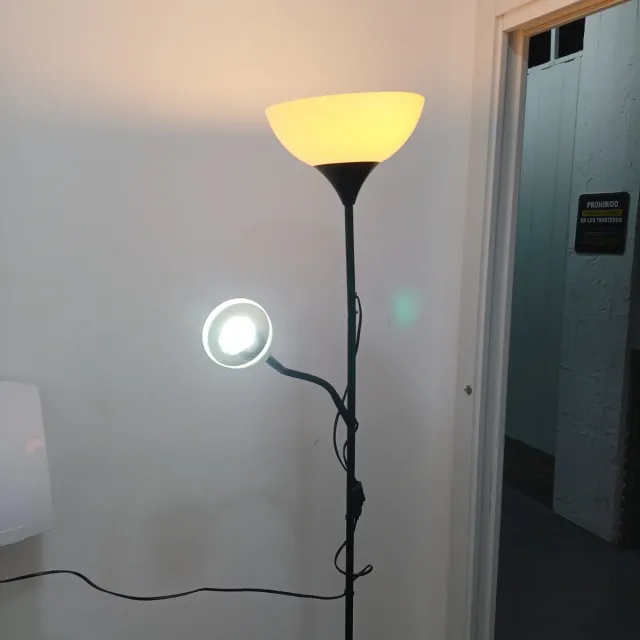 LAMPARA ikea dos flexos regulables. 2 Bombillas