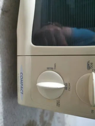 Microondas grill Moulinex Compact