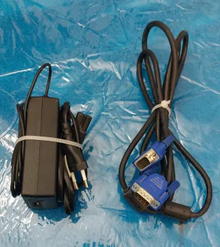 Monitor Samsung 18,5 + Adaptador HDMI a VGA