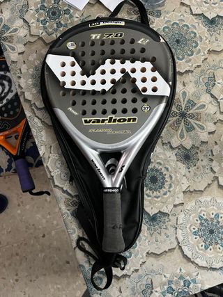 Pala de pádel Vision con funda