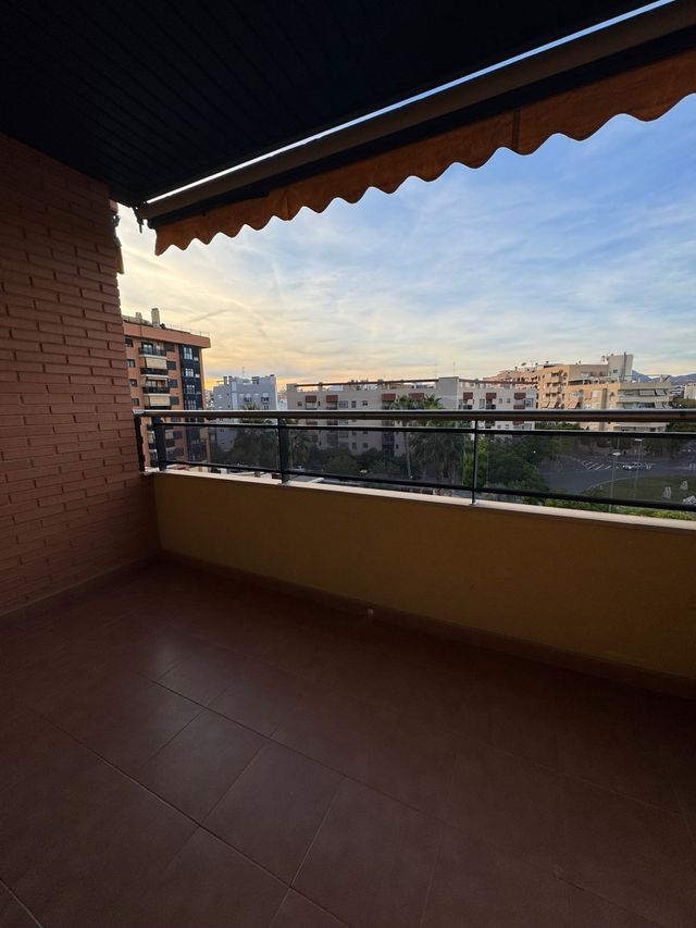 Piso en San Vicente con urbanización 