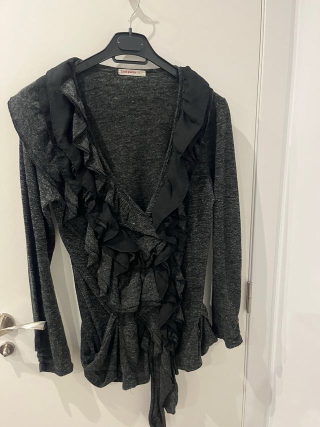 Rebeca/Jersey Volantes Talla L Negro Gris