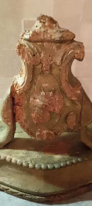 Base dorata lignea per altarino/reliquiario '700