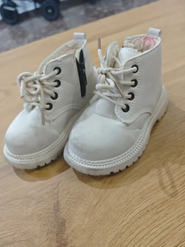 Botitas de invierno blancas