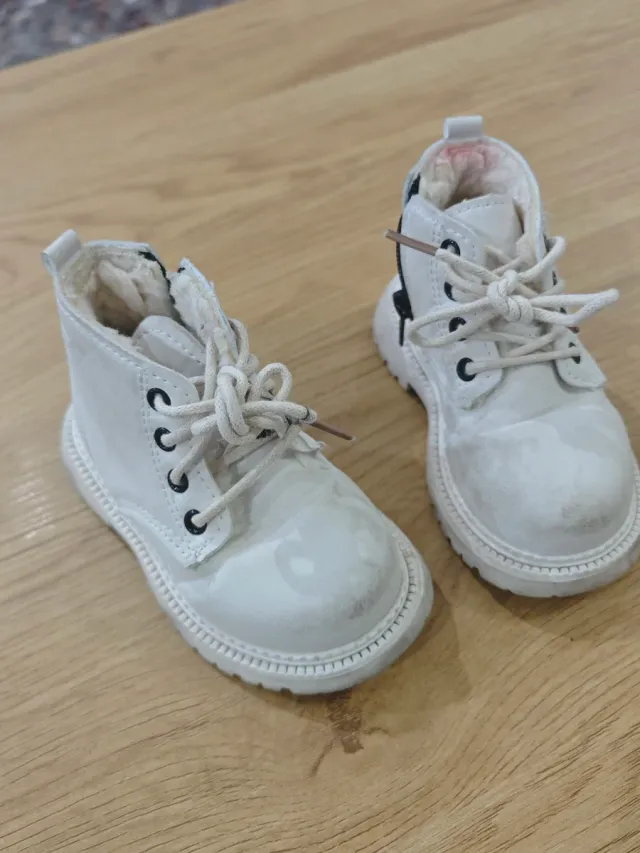 Botitas de invierno blancas