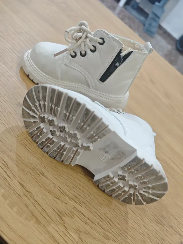 Botitas de invierno blancas