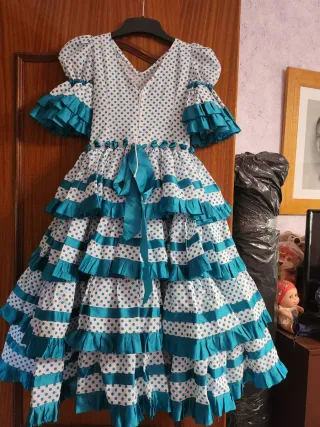 Traje de flamenca volantes lunares