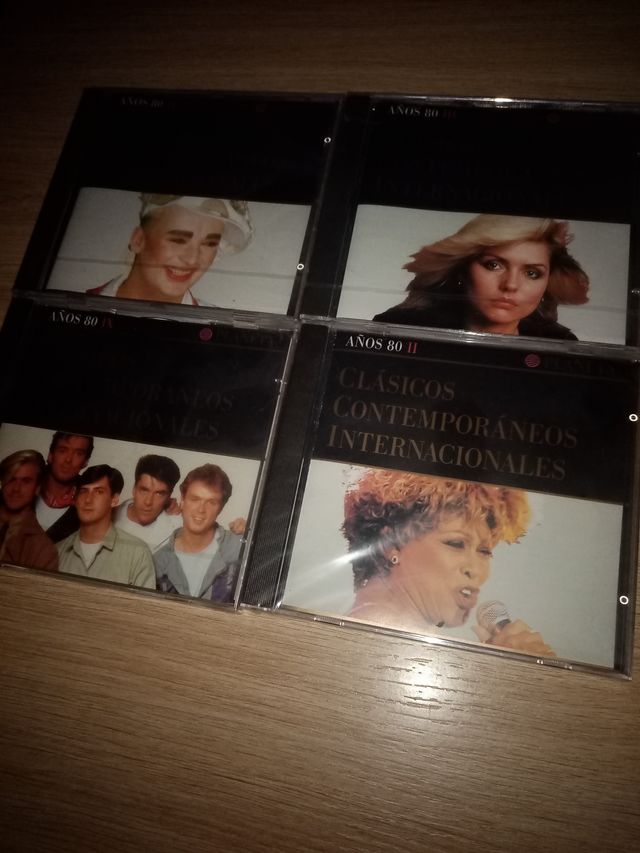 Lote 24 CDs Música 70s 80s 90s Precintados