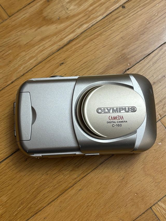 CÁMARA DIGITAL OLYMPUS C-160