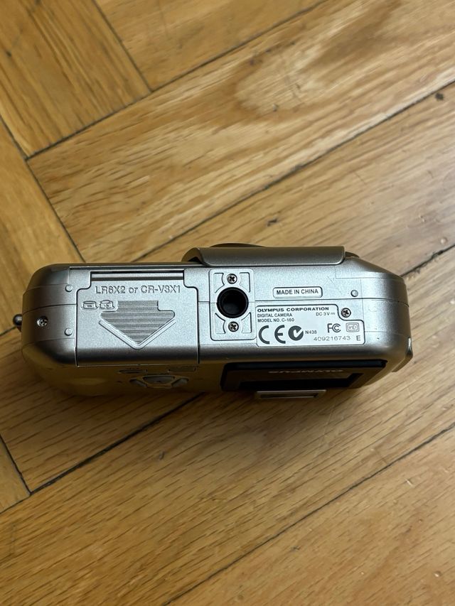 CÁMARA DIGITAL OLYMPUS C-160