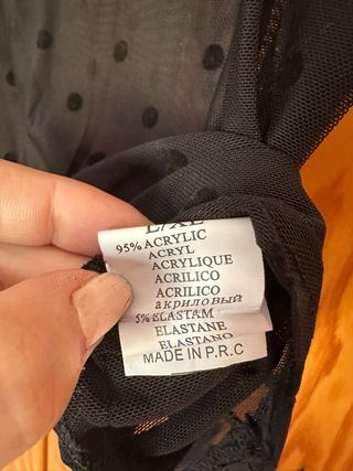 camiseta negra topos 