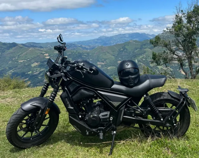 Moto Zontes C125 Negra