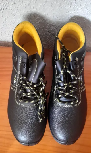 Botas de seguridad talla 42