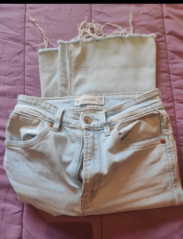 Vaqueros Stradivarius mujer