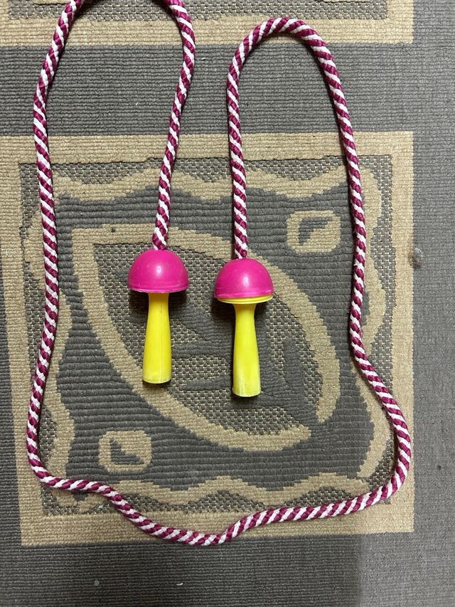 Comba para saltar con mangos