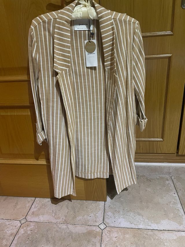 Chaqueta Stradivarius Talla S Rayas Beige/Blanco