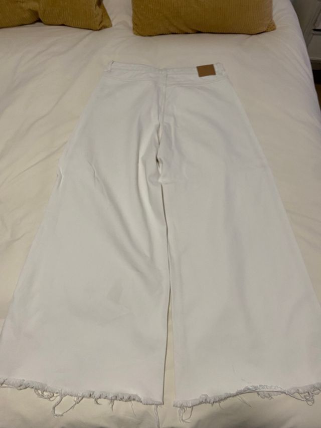 Pantalón vaquero ancho blanco