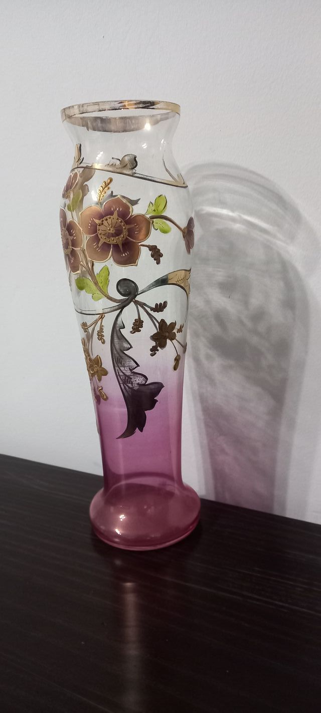 Jarrón de cristal pintado a mano