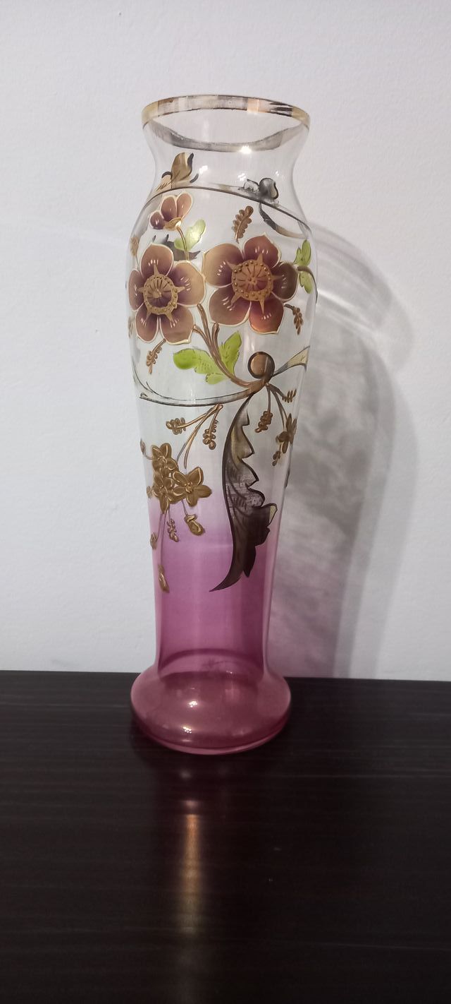 Jarrón de cristal pintado a mano