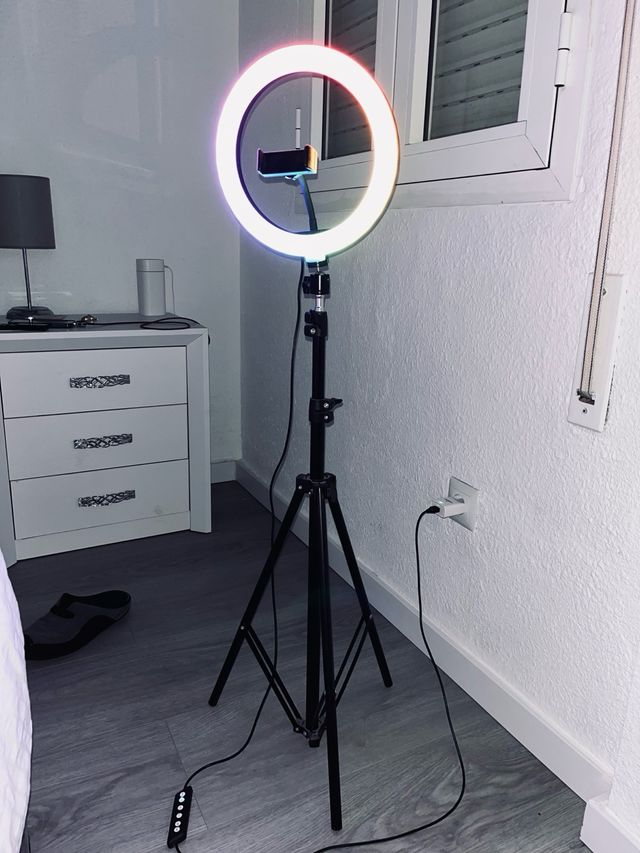 Aro de luz LED con trípode