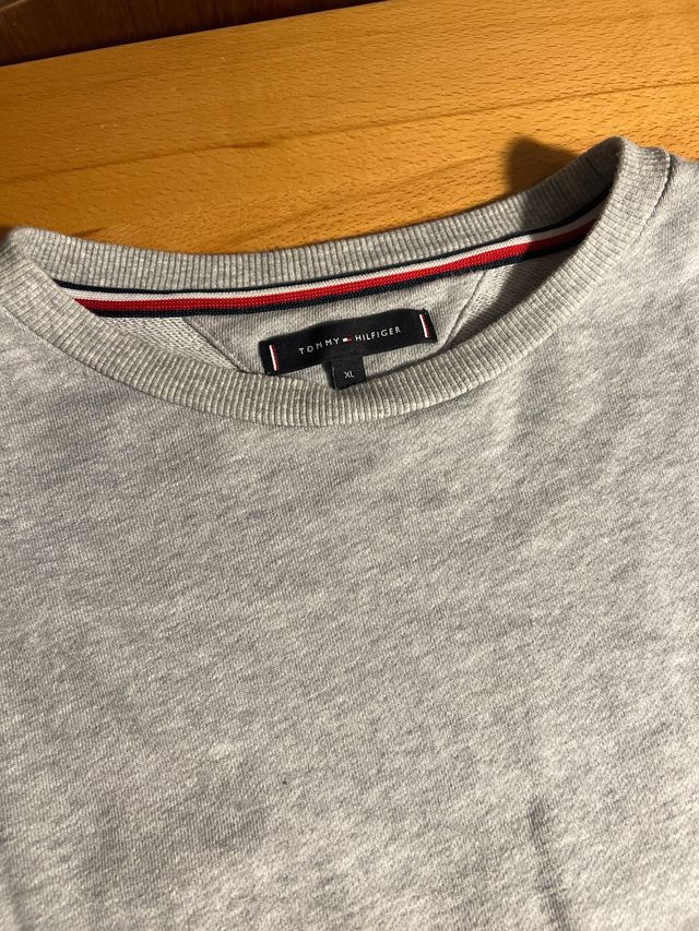 Sudadera Tommy Hilfiger XL Gris