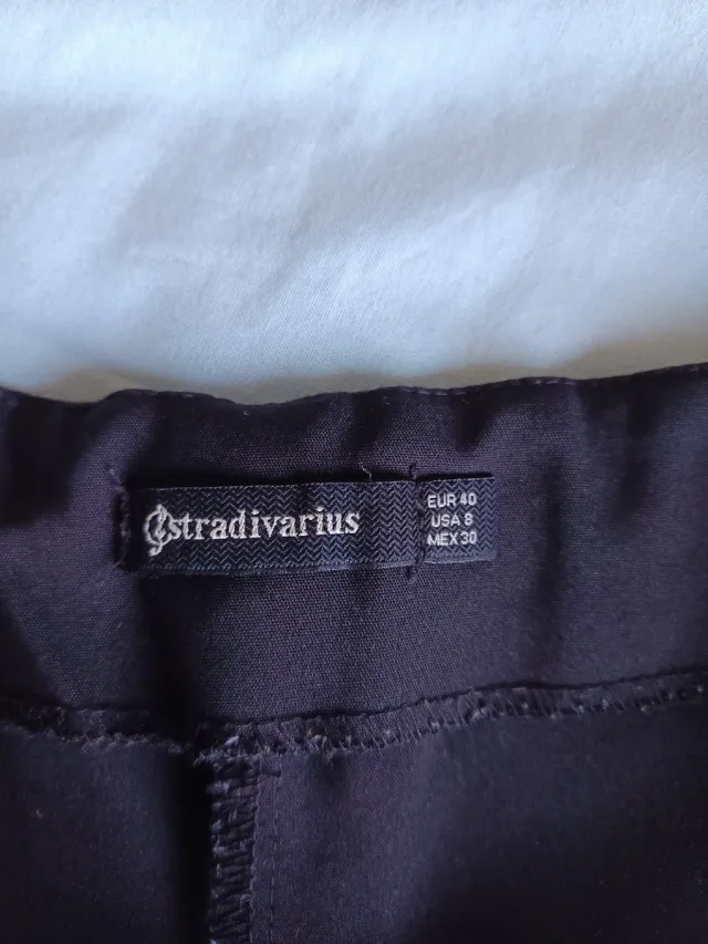 Falda pantalón negra con botones