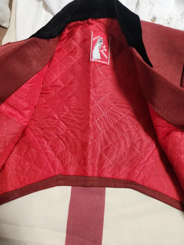 Traje de Flamenco Rojo y Negro