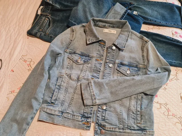 Chaqueta vaquera Mango azul