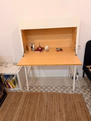 Escritorio plegable de madera y metal