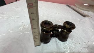 Prismáticos antiguo de teatro vintage París