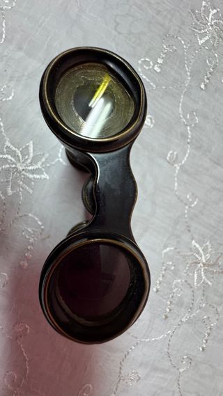 Prismáticos antiguo de teatro vintage París