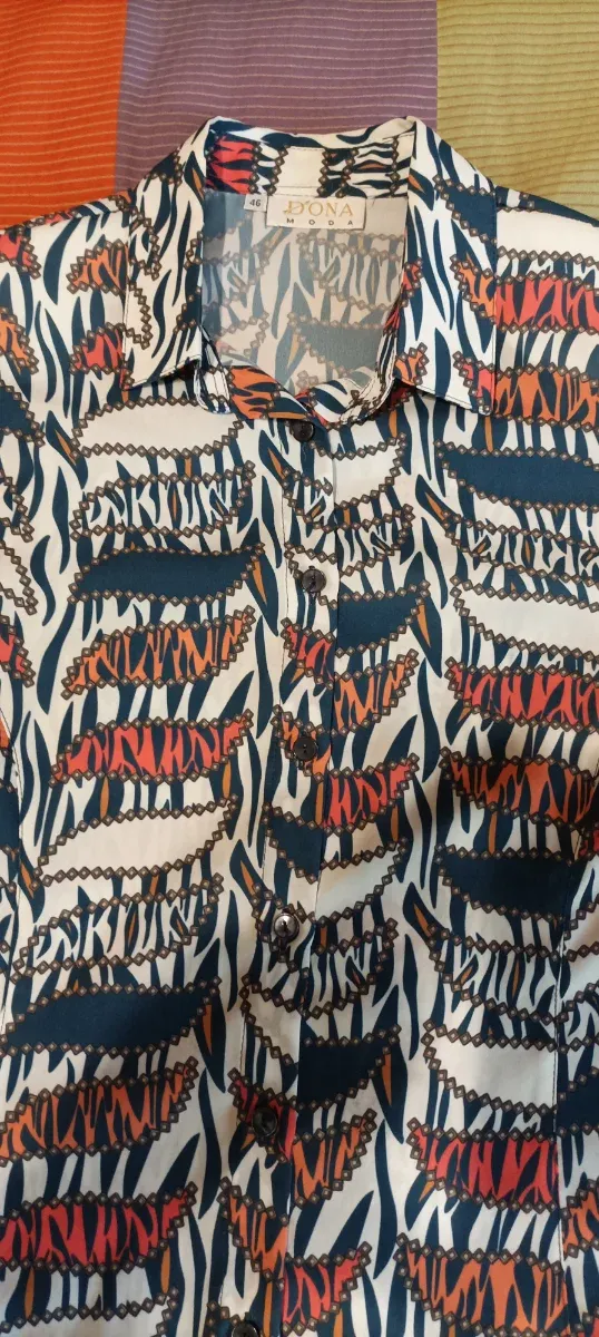 Blusa donna con stampa animalier