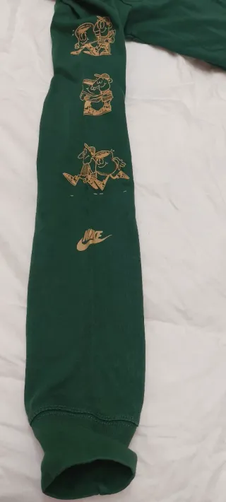 Camiseta Nike manga larga verde