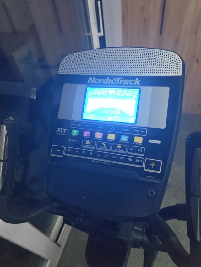 Bicicleta Elíptica  Marca nordictrack e 5.0